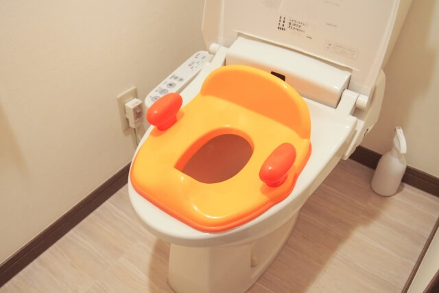 トイレトレーニング用の補助便座