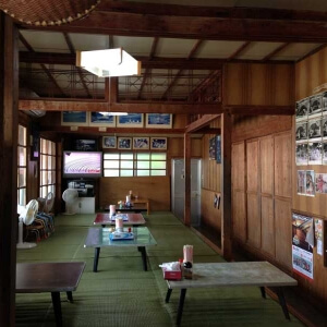 f:id:kosodateiruka:20151005101752j:plain 山原そばの店内の様子