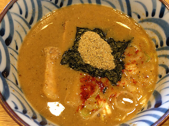 f:id:kosodateiruka:20151203201535j:plain 沖縄市 つけめんジンベイ(つけめん)