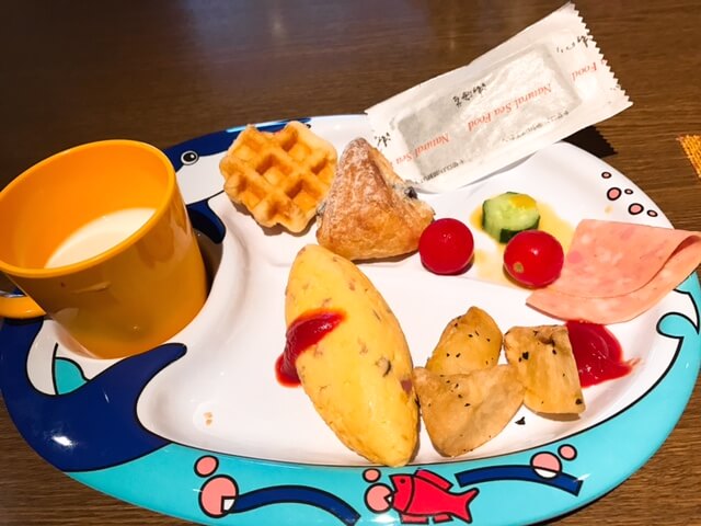 f:id:kosodateiruka:20161202195641j:plain 石垣島ANAインターコンチネンタルのキッズメニュー